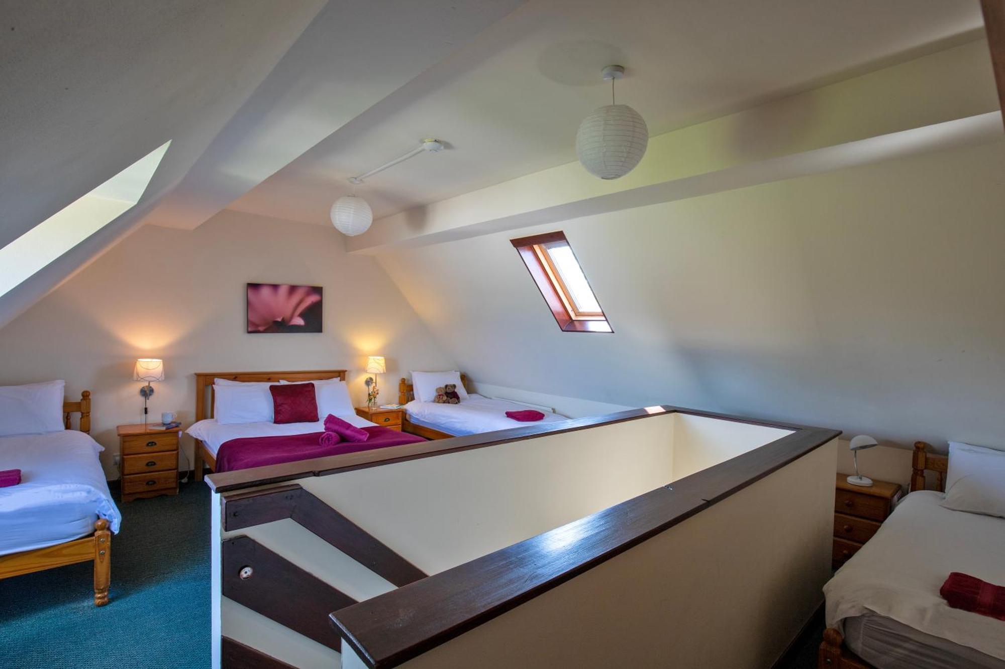 Charlie'S Cottage With Alpacas And 7Mins Drive To Alton Towers Denstone Extérieur photo