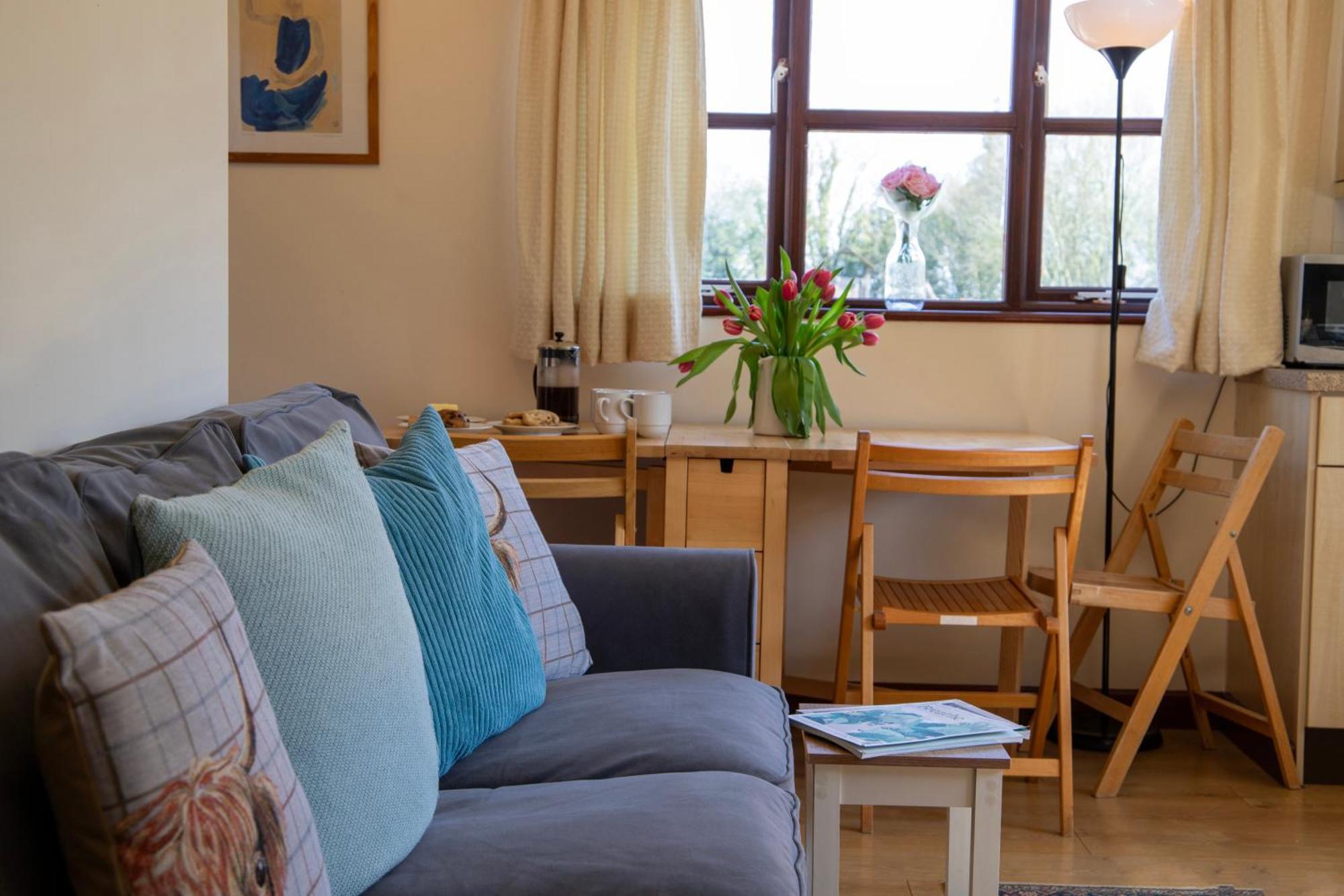 Charlie'S Cottage With Alpacas And 7Mins Drive To Alton Towers Denstone Extérieur photo